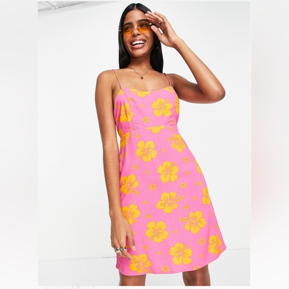 Tie back mini slip dress - Picture 2 of 2